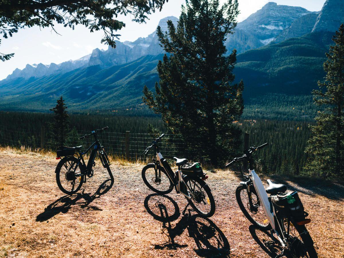 ciclista en montaña