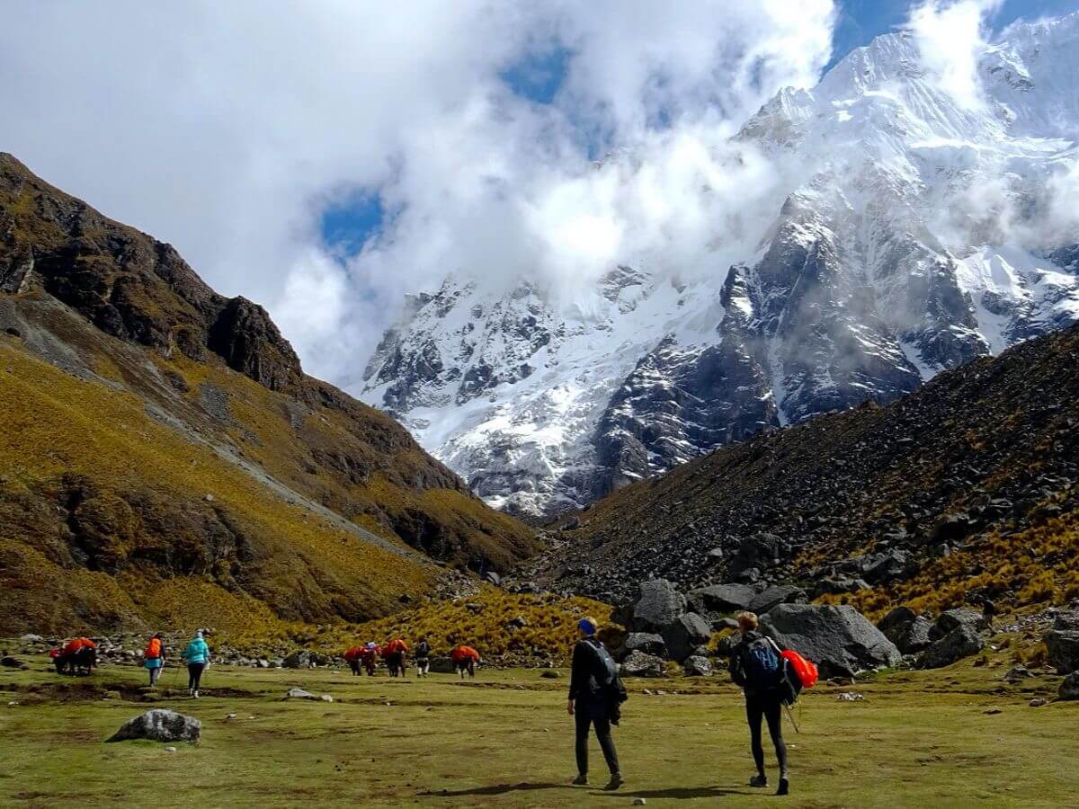 trekking en montañas de Cusco